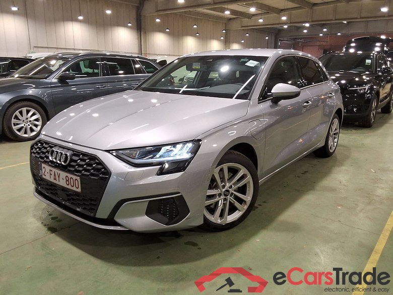 AUDI A3 SPORTBACK 1.4 40 TFSI E S TRONIC SPORTB ATTRACTION
