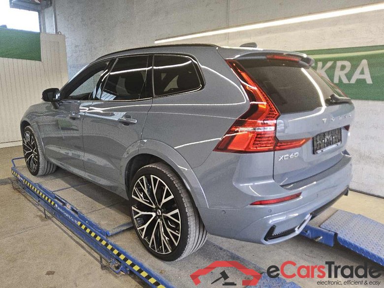 Volvo XC60 (03.2017->) DE - SUV5 B5 (Benzin) 2WD EU6d, R-Design Mild-Hybrid, (Facelift) 2021 - 2022 #4