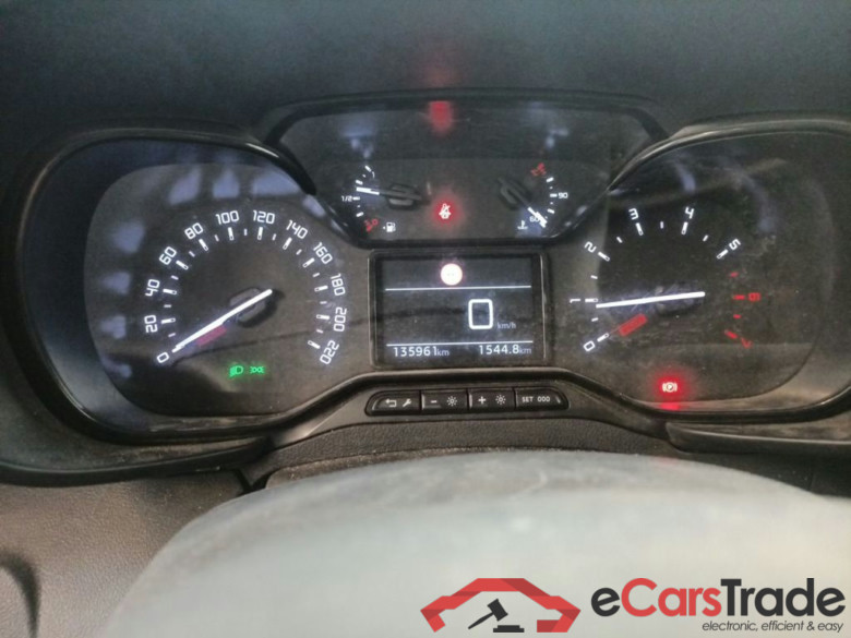 CITROEN BERLINGO SWB DIESEL - 2018 1.5 BlueHDi M Live S&S 5d #6