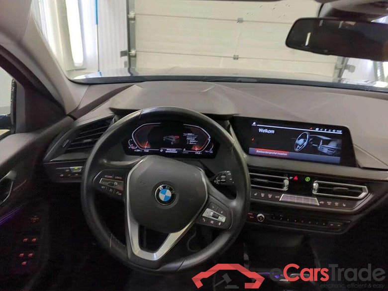 BMW 1-serie 118i Intro Ed. #3