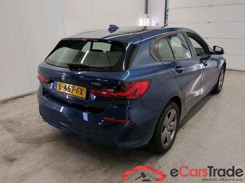BMW 1-serie 118i Executive #2