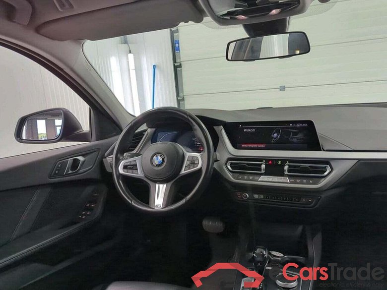 BMW 1-serie 118i Executive #3