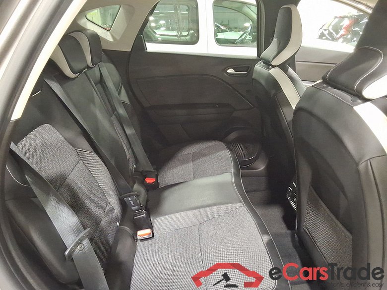 RENAULT CAPTUR 1.3 TCE 140 EDC TECHNO #5