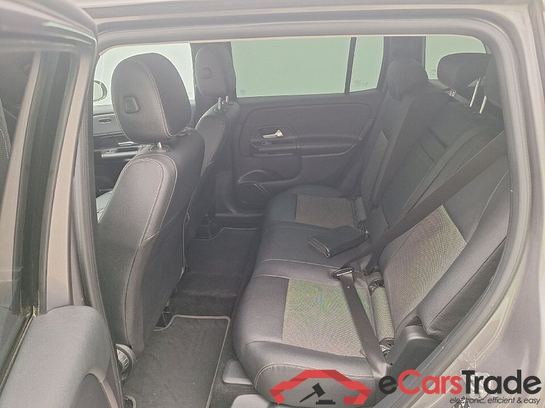 Mercedes, GLB '19, Mercedes-Benz GLB GLB 180 Business Solution 5d #4
