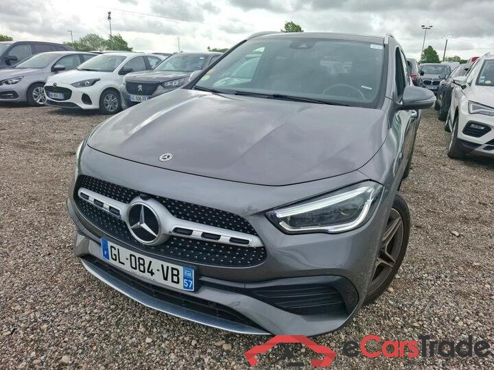 Mercedes GLA 200d AMG Aut. LED-Multibeam Widescreen Ambient Navi 1/2 Sport-Leather-Alcantara KeylessGo Camera Klima PDC ... #1