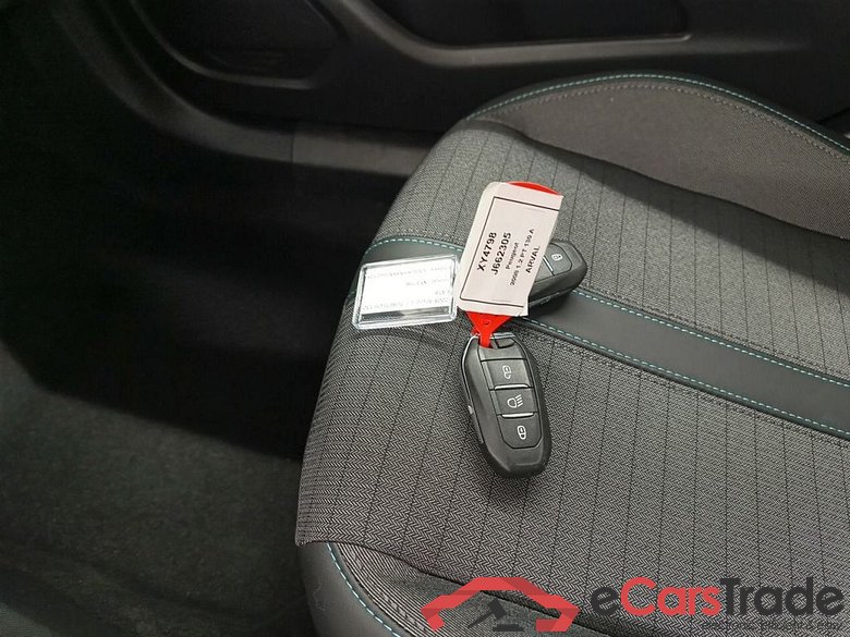 PEUGEOT 2008 - 2020 1.2 PureTech 130 Allure S&S (EU6.3) 5d #4