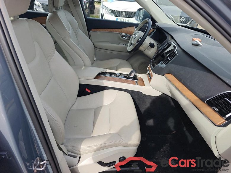 VOLVO XC90 2.0 B5 D AWD Momentum Pro Auto 235 CV #6