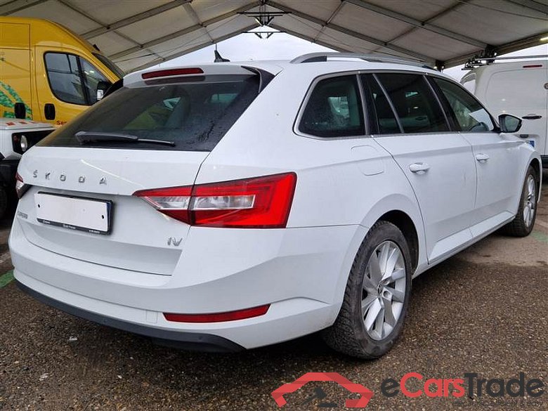 SKODA SUPERB WAGON / 2019 / 5P / STATION WAGON 1.4 TSI PLUG-IN HYBRYD EXECUTIVE DSG #2