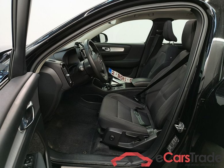 Volvo XC40 T4 Recharge Geartronic Inscription Expr. 5d #3