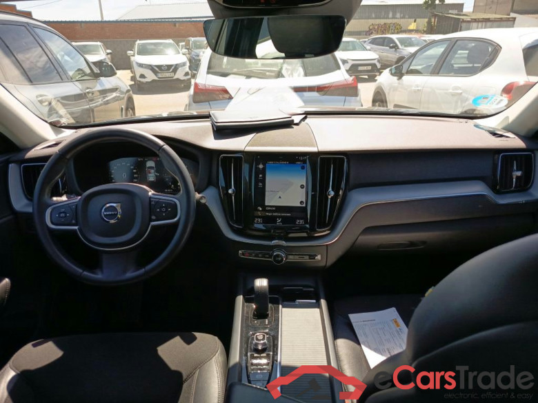VOLVO XC60 / 2017 / 5P / todoterreno 2.0 B4 D AWD Business Plus Auto #3