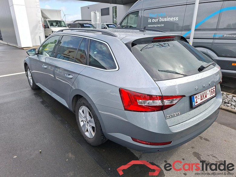 SKODA SUPERB COMBI 2.0 CRTDI 90KW DSG7 AMBITION #3
