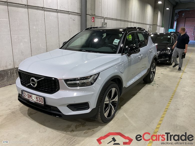 VOLVO XC40 1.5 T4 PHEV R-DESIGN DCT