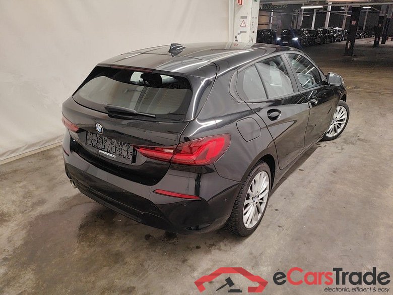 BMW 1 Reeks Hatch 118iA (100 kW) 5d #2