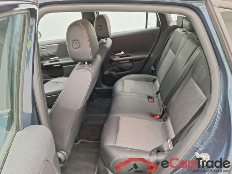 Mercedes, GLA '20, Mercedes-Benz GLA GLA 200 d Business Solution 5d #4