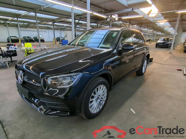 GLC -Klasse GLC 300 e 4Matic (253.953)AMG 2.0 AMG Line 235KW AT9 E6d #1