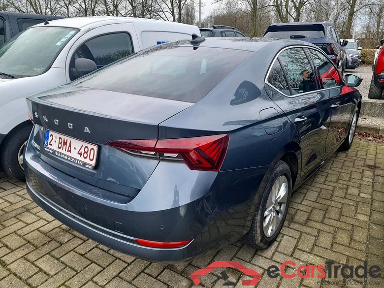 SKODA OCTAVIA 1.0 TSI 81KW CLEVER #4