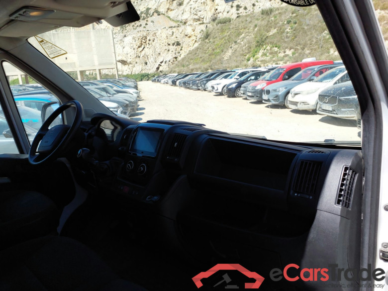 PEUGEOT Boxer PEUGEOT Boxer 2.2 HDI 130 335 L2H2 3.5T 2.2 HDI 140 BVM + Nav + camera recul + grip control #4
