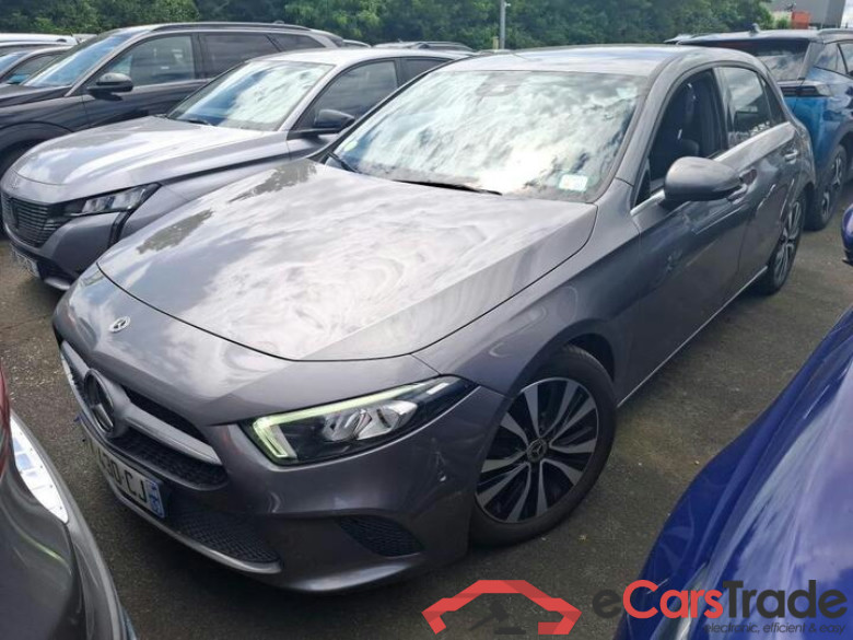 Mercedes A 180d Aut. LED-Xenon Widescreen Navi 1/2 Sport-Leather KeylessGo Camera Klima PDC ...