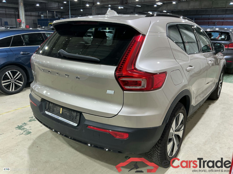 VOLVO XC40 1.5 T4 PHEV PLUS DARK DESIGN DCT #4