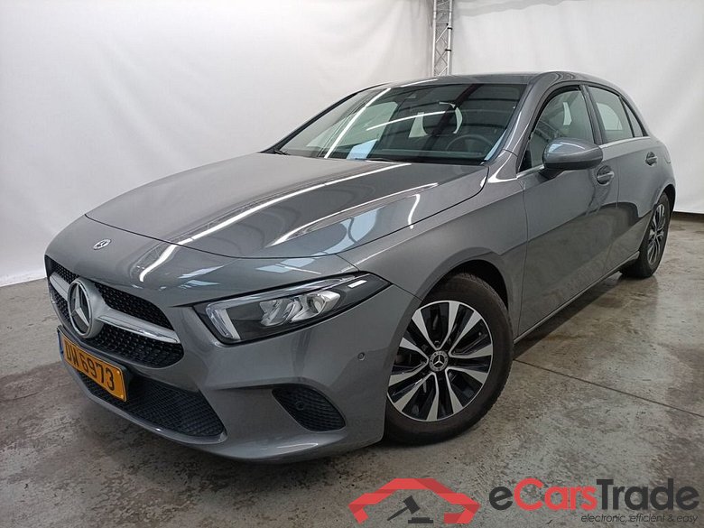 MERCEDES CLASSE A DIESEL (W177) A 180 d Business Solution 5d