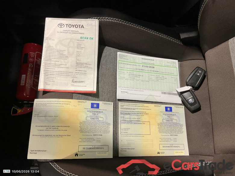 TOYOTA COROLLA TOURING SPORTS - 2019 1.8 Hybrid Trek Plus e-CVT #6
