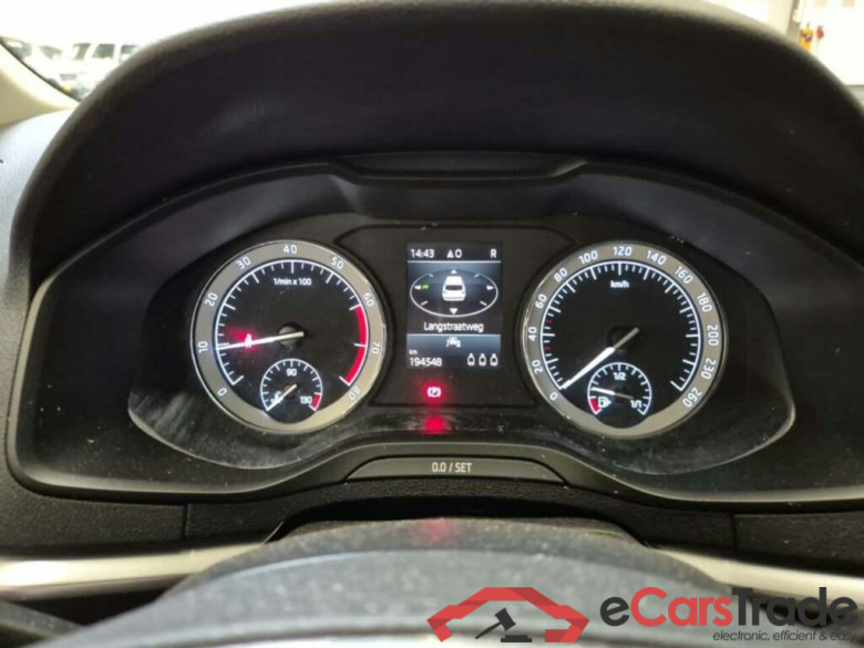 SKODA Karoq 1.5 TSI ACT Bus. Ed. #4