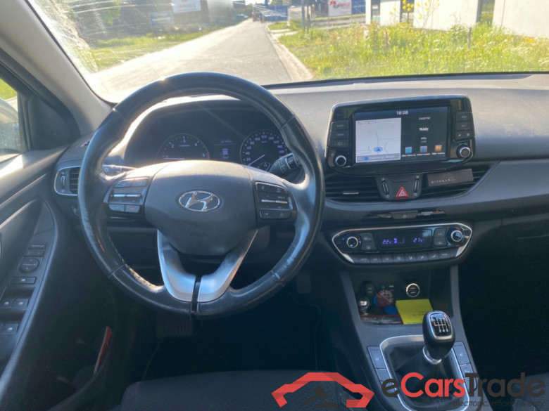 Hyundai i30 1.6 CRDI Twist Navi Camera Klima PDC ... #6
