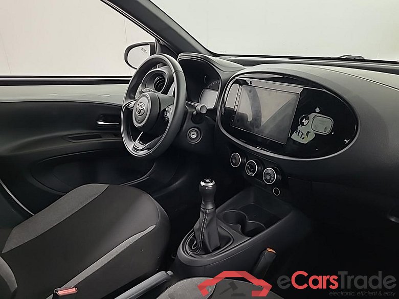 TOYOTA Aygo X 1.0 VVT-I MT play 5D 53kW #6