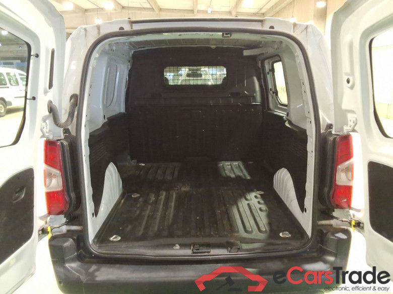 CITROAu2039N BERLINGO 1.2 PURETECH 110 S-S M LIGHT CLUB #3