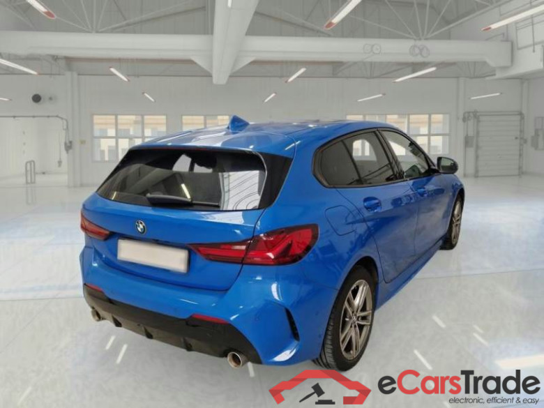 BMW SERIE 1 / 2019 / 5P / BERLINA 118D MSPORT #2