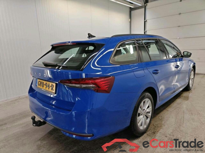 SKODA Octavia Combi 1.5 TSI MHEV Bns.Ed. #2