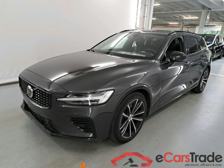 VOLVO V60 2.0 T6 PHEV PLUS DARK AUTO 4WD #1
