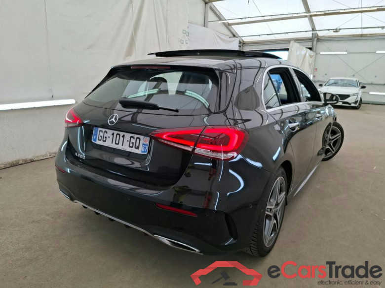 MERCEDES-BENZ Classe A Compact / 2018 / 5P / Berline A 200 AMG Line 7G-DCT #3