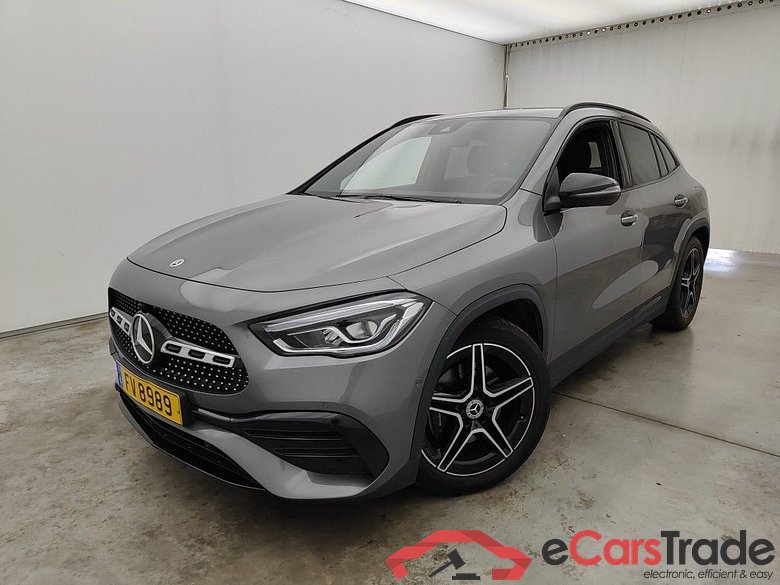 MERCEDES CLASSE GLA DIESEL - 2020 GLA 200 d 150 business Solution 5d Auto