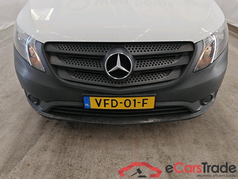 Mercedes-Benz Vito 110CDI Functional XL 4d #5