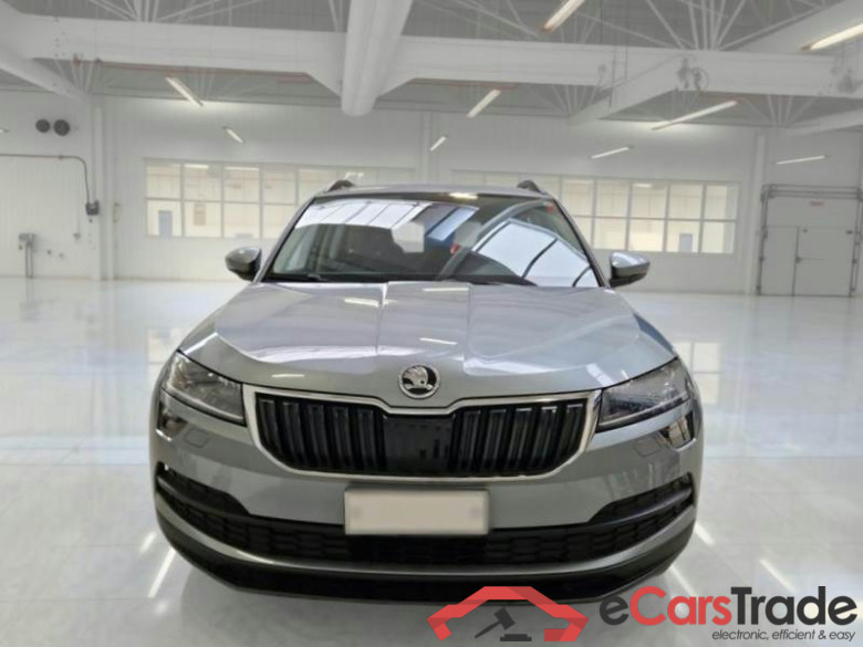 SKODA KAROQ / 2017 / 5P / SUV 1.6 TDI SCR EXECUTIVE DSG #6