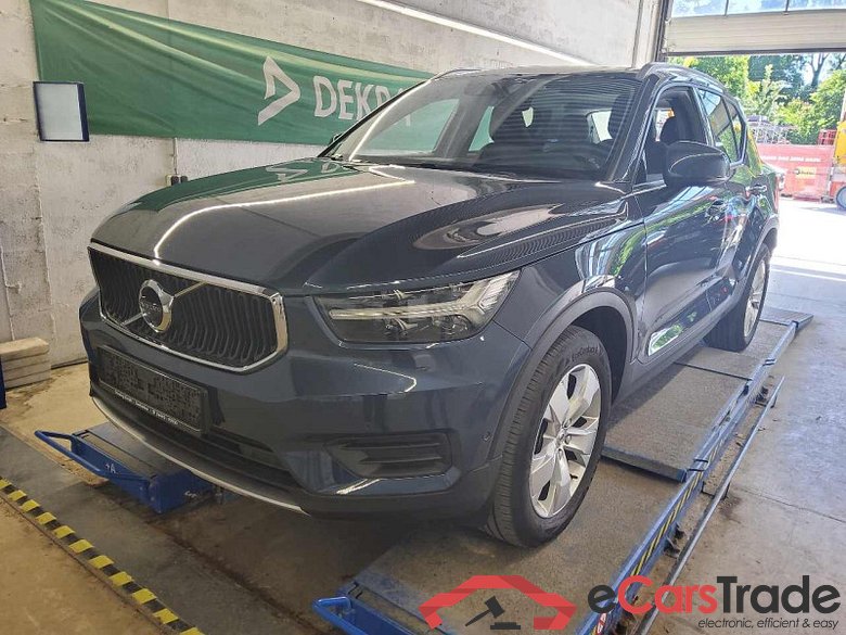 Volvo XC40 (2017->) DE - SUV5 B4 2WD EU6d, Momentum, 2020 - 2022