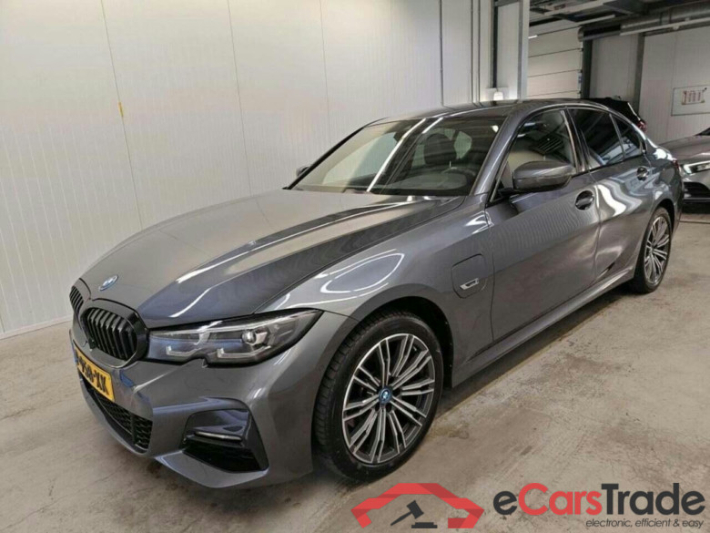 BMW 3-serie 320e Bns Ed. Pl. #1
