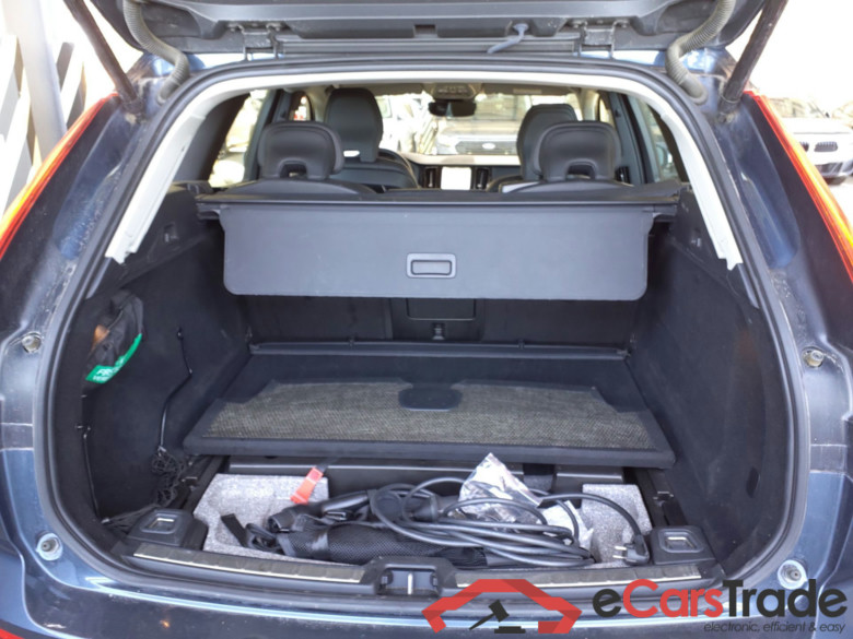 VOLVO XC60 VOLVO XC60 T6 AWD Ultimate Chrome #2