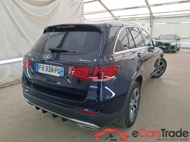 MERCEDES-BENZ GLC / 2019 / 5P / SUV GLC 300 e AMG Line 4Matic #3