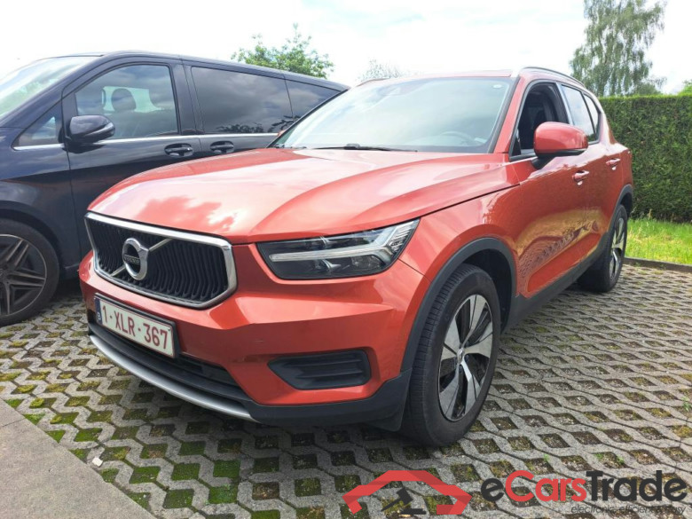 VOLVO XC40 DIESEL 2.0 D3 Momentum Pro #1