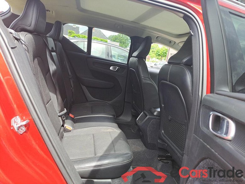VOLVO XC40 DIESEL 2.0 D3 Momentum Pro #6