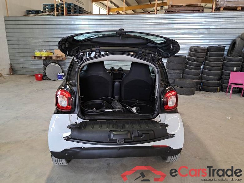 SMART FORTWO COUPÈ / 2019 / 3P / COUPE EQ 60KW PASSION #5