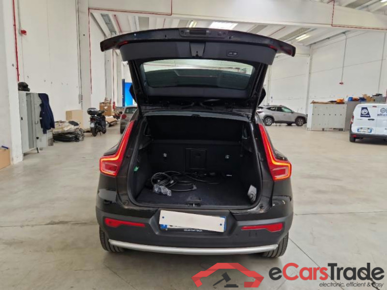 VOLVO XC40 / 2021 / 5P / SUV T4 RECHARGE PLUG-IN AUTO CORE #5