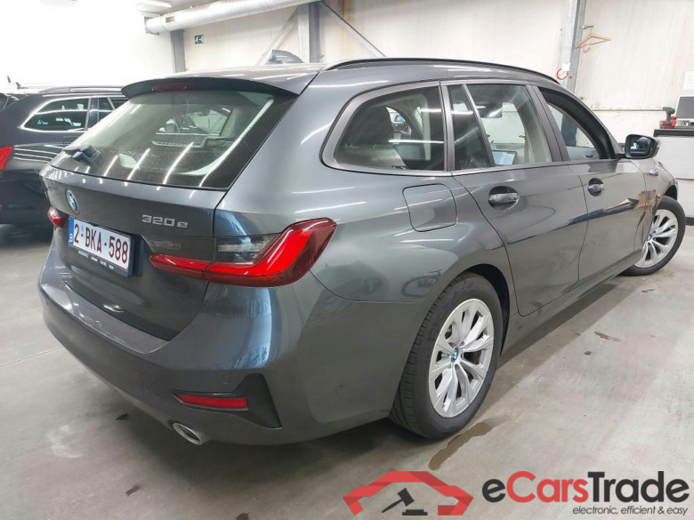 BMW - BMW 3 TOURING 320e 204PK Business Edition With Vernasca Heated Sport Seats & Driving Assistant Pack & Active Cruise Control  * HYBRID * #2
