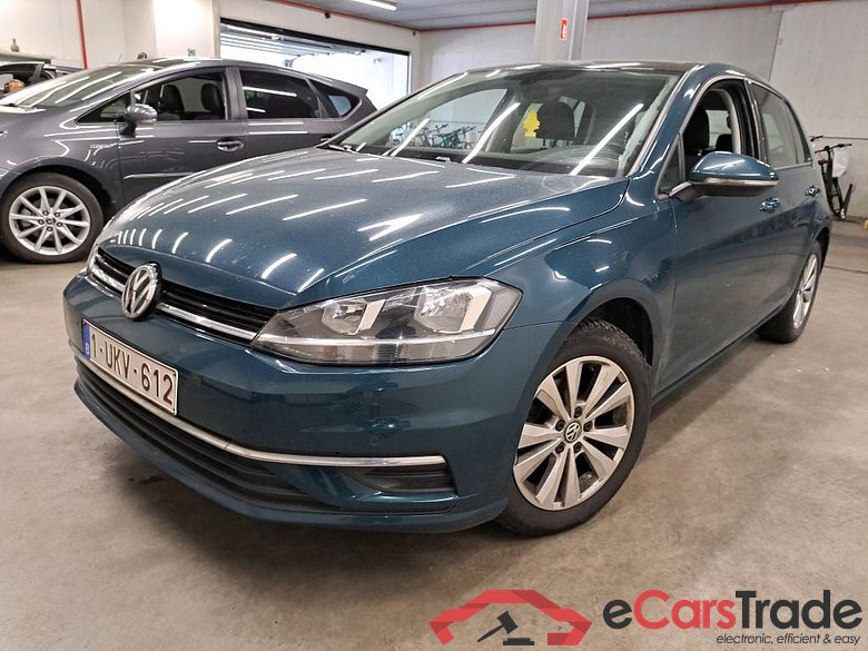 VOLKSWAGEN - VW  GOLF VII TSi 110PK Comfortline Pack Business Plus With Climatronic & Light & Sight Pack & GPS Media & Pano Roof & Rear Camera * PETROL *