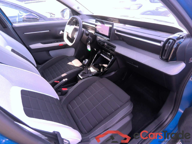 Citroen C3 Max Turbo 100 ch (1.2L) #3