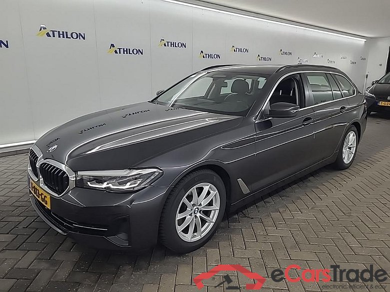 BMW 5-serie Touring 520iA Business Edition Plus 5D 135kW #1