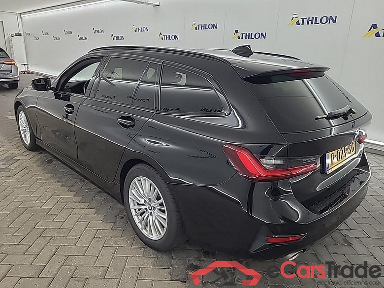 BMW 3-serie Touring 318i Business Edition 5D 115kW #4