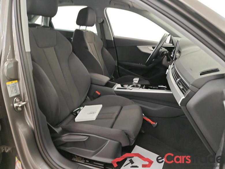 Audi A4 Limousine 35 TFSI S tronic Advanced Edition 4d #3